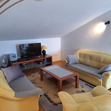 Apartments Romana Slatine Esterno foto